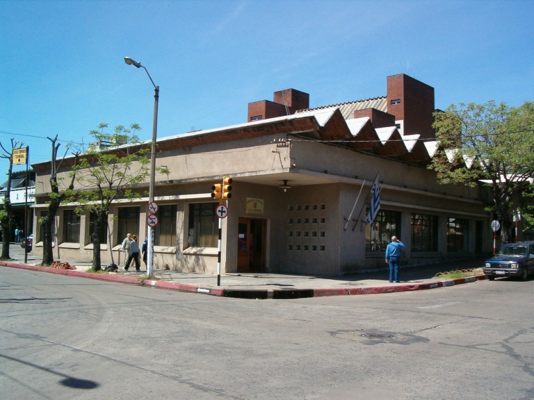Biblioteca Municipal Artigas